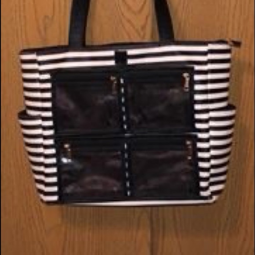 Black and white bag made in China